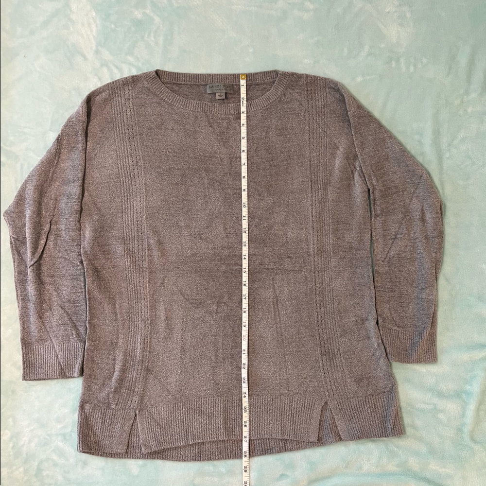 EUC gray Barefoot Dreams Cozychic Ultra Lite pull over sweater L